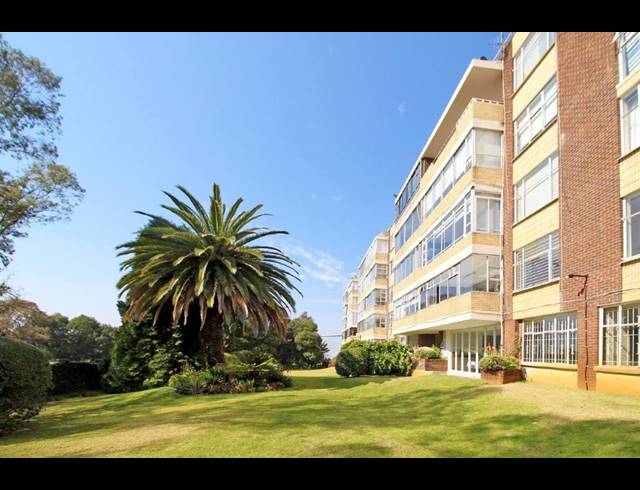 2 BEDROOM SECTIONAL TITLE FOR SALE IN LINKSFIELD